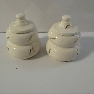 Elegant Cream / Gold Ceramic Tiny Pot  / Art Pieces